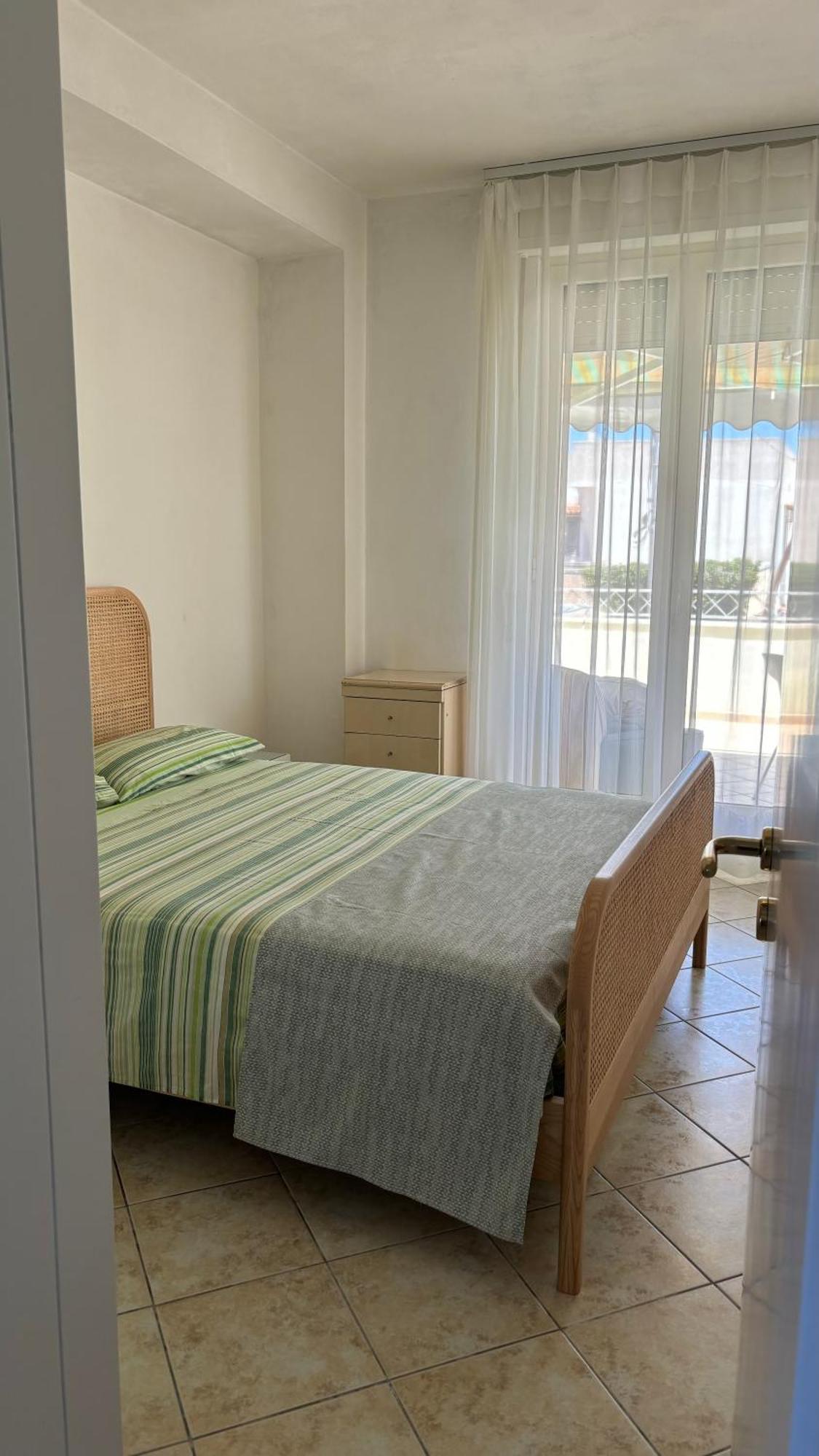 Casa Vacanze Torre Dell Orso Piazza 100M Dal Mare 토레 델 로소 외부 사진